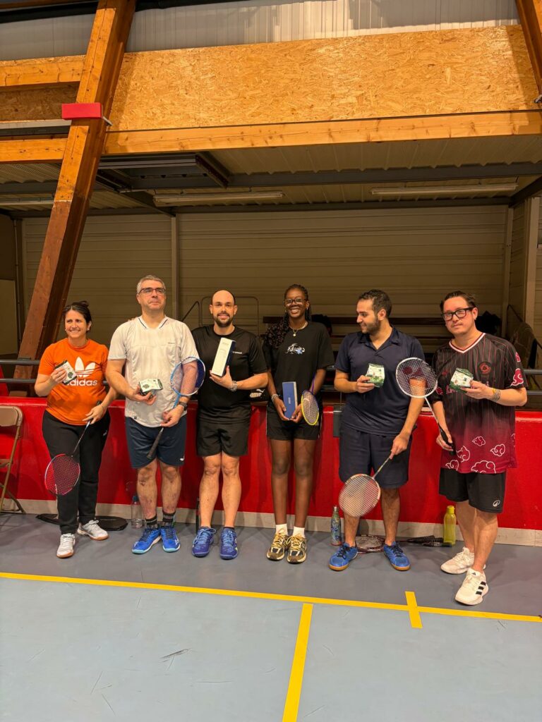 Une deuxième soirée conviviale réussie pour la section Loisir du club de badminton !